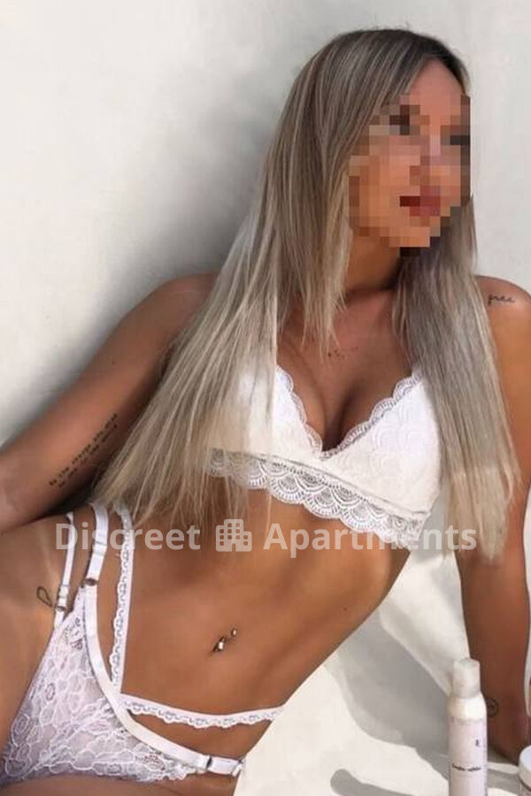 Mia